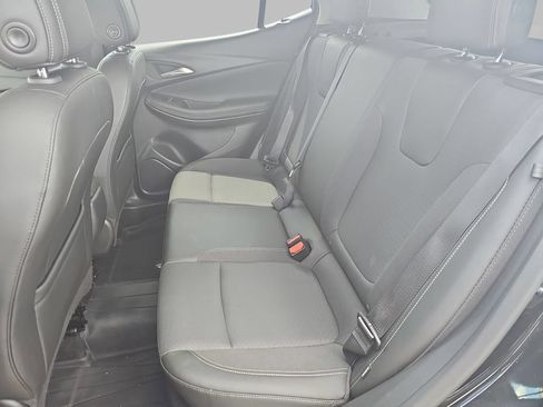 Used 2025 Buick Encore GX Preferred AWD/4WD image 17