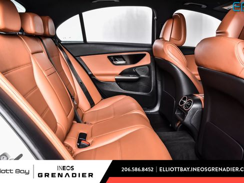 Used 2025 Mercedes-Benz C 300 4MATIC Sedan image 23