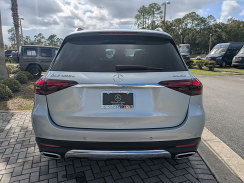 Certified 2025 Mercedes-Benz GLE 450e 4MATIC image 7