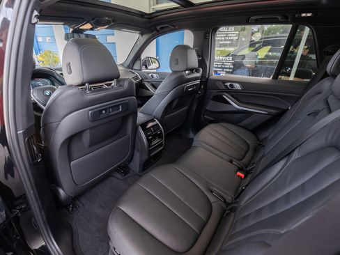 Used 2021 BMW X5 sDrive40i w/ Premium Package image 29