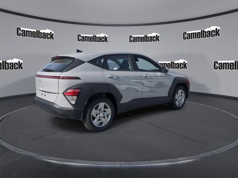 New 2026 Hyundai Kona SE image 7