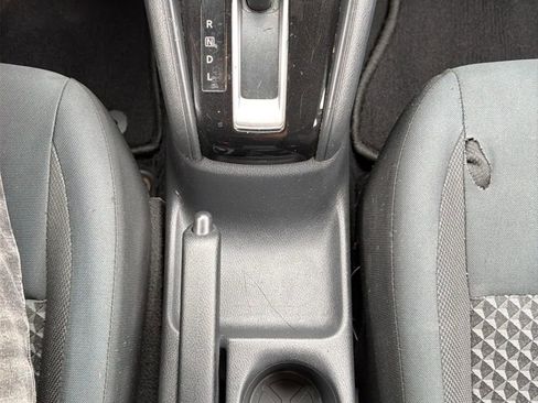 Used 2020 Nissan Versa S FWD image 20