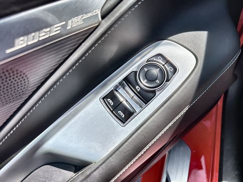Used 2022 Chevrolet Corvette Stingray Premium Cpe w/ Z51 Performance Package RWD image 18
