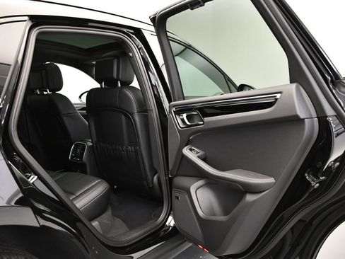 Certified 2026 Porsche Macan AWD/4WD image 55