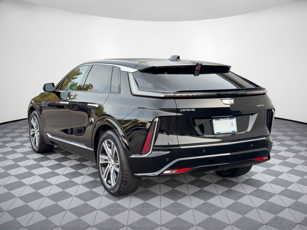 Used 2024 Cadillac Lyriq Luxury AWD/4WD image 3