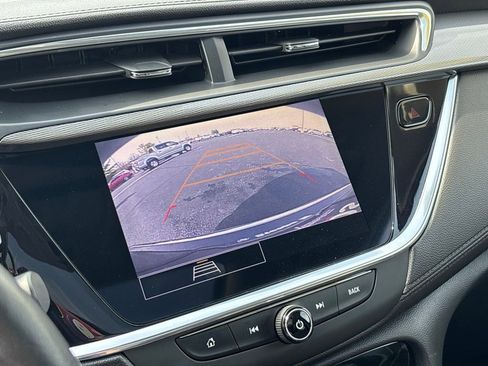 Used 2021 Buick Encore GX Essence w/ Experience Buick Package image 37