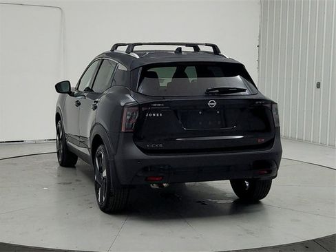 New 2026 Nissan Kicks SR image 6