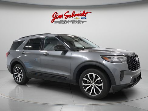 Used 2026 Ford Explorer ST-Line AWD/4WD image 2