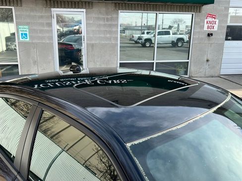 Used 2017 Dodge Charger SXT w/ Rallye Group image 9