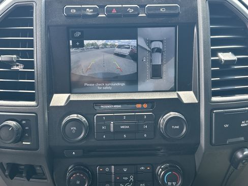 Used 2017 Ford F250 XL w/ Power Equipment Group AWD/4WD image 30