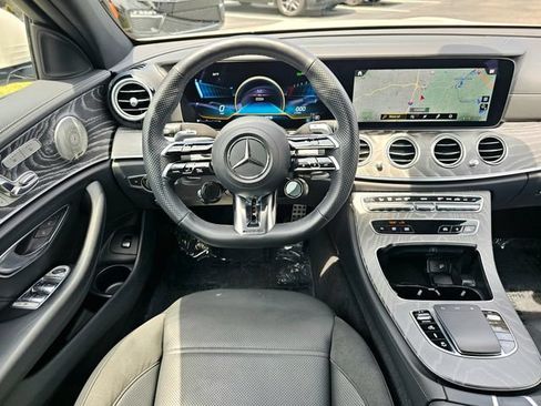 Certified 2023 Mercedes-Benz E 53 AMG 4MATIC Sedan image 31