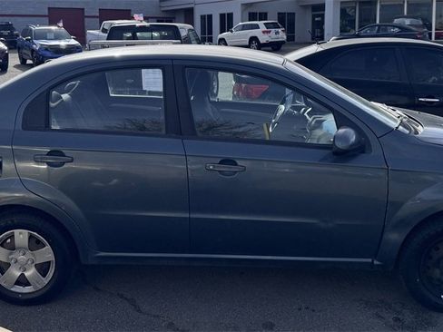 Used 2011 Chevrolet Aveo LT image 5