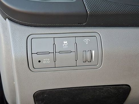 Used 2017 Hyundai Accent SE FWD image 22