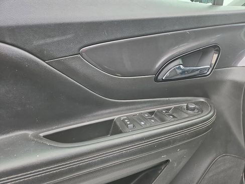 Used 2020 Buick Encore Preferred image 10