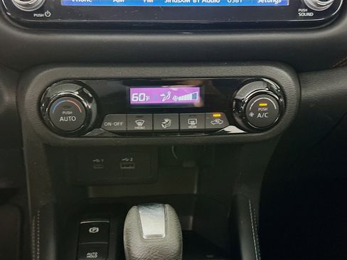 Used 2023 Nissan Kicks SR w/ Interior Electronics Package FWD image 22