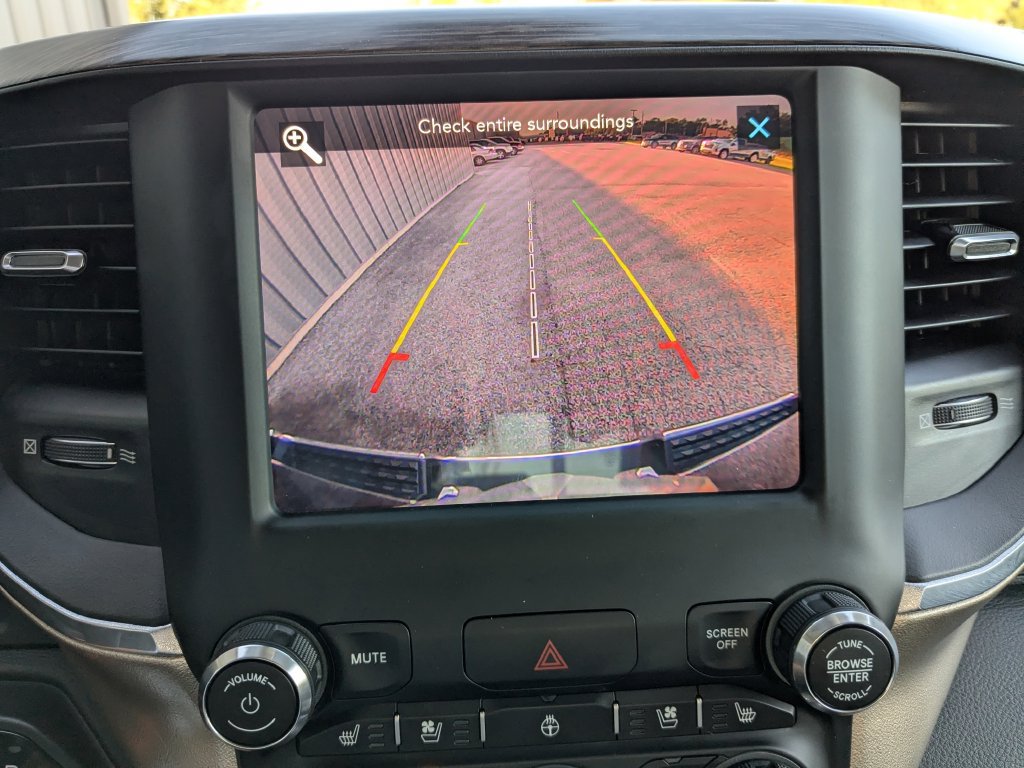 Used 2019 RAM 1500 Laramie AWD/4WD image 22