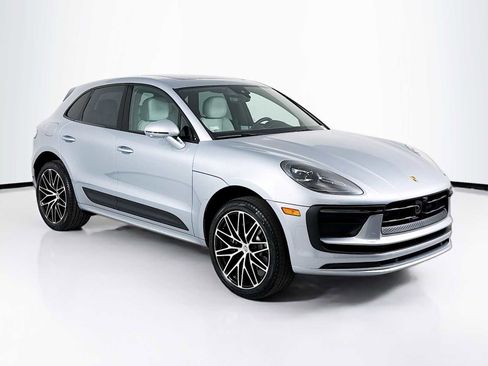 New 2026 Porsche Macan image 7