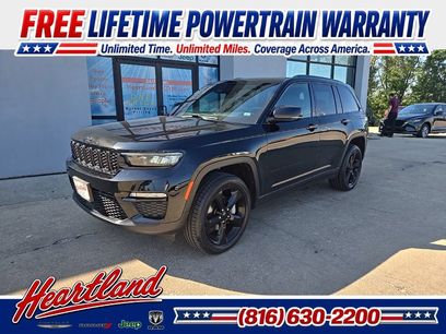 Used 2024 Jeep Grand Cherokee Limited w/ Black Appearance Package