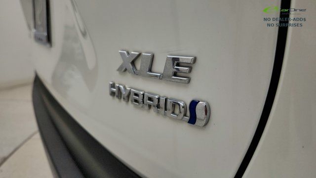 Used 2021 Toyota RAV4 XLE Premium AWD/4WD image 32