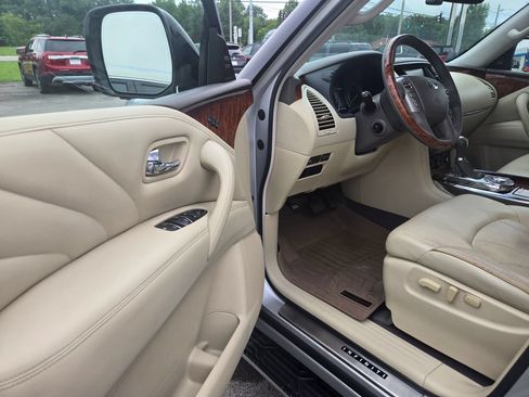 Used 2017 INFINITI QX80 2WD w/ Deluxe Technology Package image 6