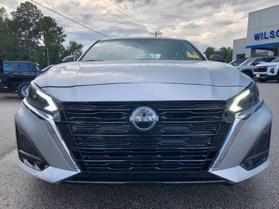 Used 2024 Nissan Altima 2.5 SV