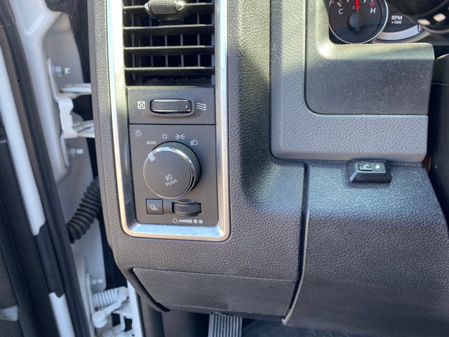 Used 2017 RAM 1500 Big Horn RWD image 12