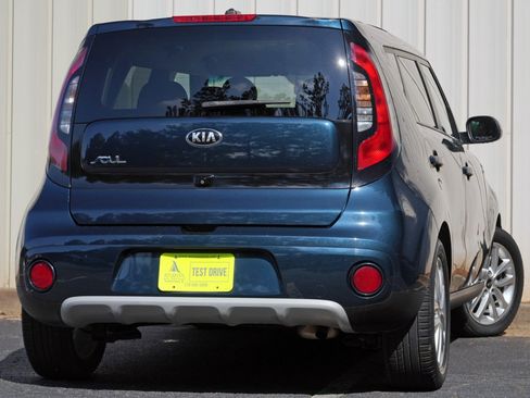 Used 2019 Kia Soul + FWD image 4