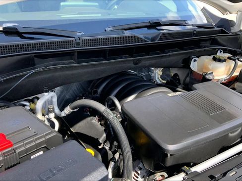 Used 2023 GMC Yukon SLT w/ SLT Premium Package image 33