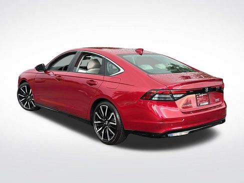 Used 2023 Honda Accord Touring image 5