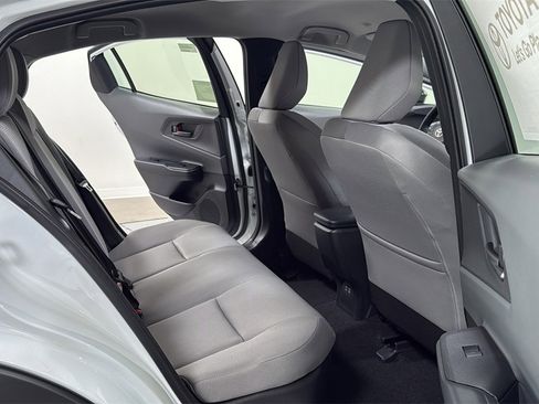 New 2026 Toyota Prius LE image 17