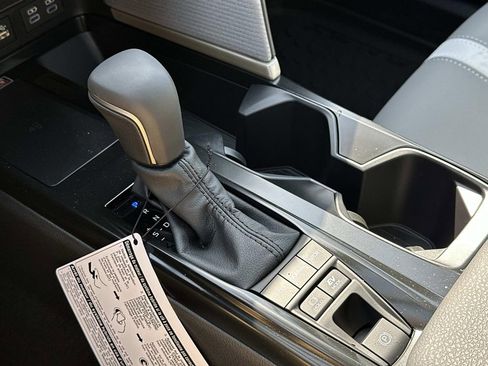 New 2026 Toyota Camry SE FWD image 31