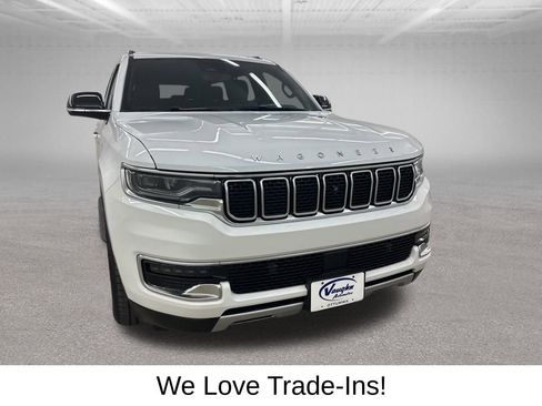 Used 2024 Jeep Wagoneer Series II w/ Convenience Group I AWD/4WD image 3