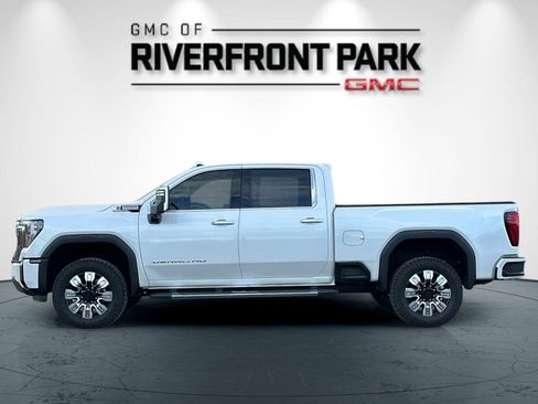Used 2024 GMC Sierra 2500 Denali w/ Denali Reserve Package image 6