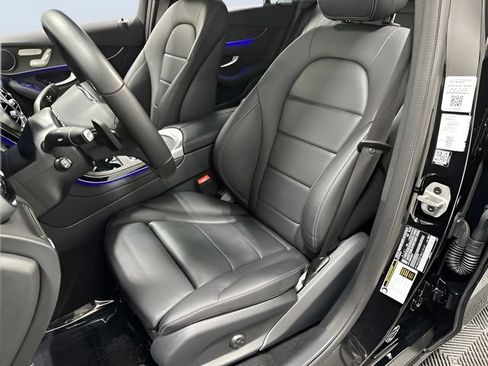 Used 2022 Mercedes-Benz GLC 300 4MATIC image 27