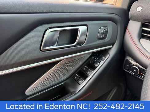 Certified 2025 Ford Explorer ST AWD/4WD image 22