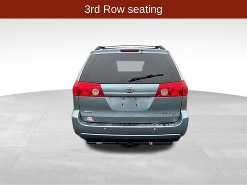 Used 2009 Toyota Sienna XLE image 6