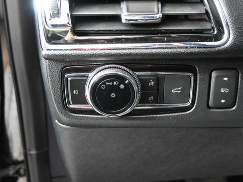 Used 2018 Lincoln Navigator Reserve w/ Technology Package AWD/4WD image 25