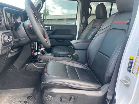 Used 2024 Jeep Wrangler Unlimited Rubicon AWD/4WD image 16