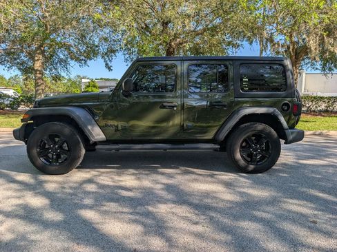 Used 2021 Jeep Wrangler Unlimited Sport AWD/4WD image 5