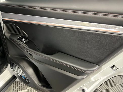 Used 2024 Jeep Wagoneer Launch Edition image 32