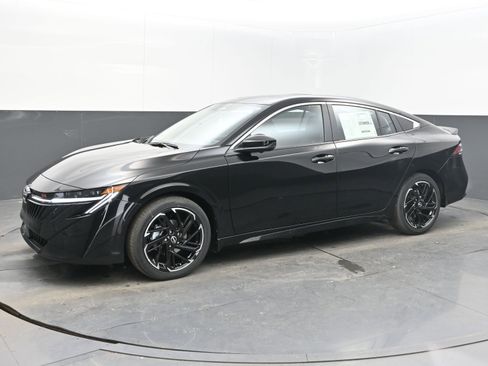 New 2026 Nissan Sentra SR w/ SR Premium Package image 4