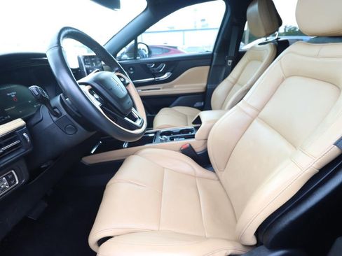 Used 2022 Lincoln Corsair Reserve w/ Equipment Group 201A AWD/4WD image 2