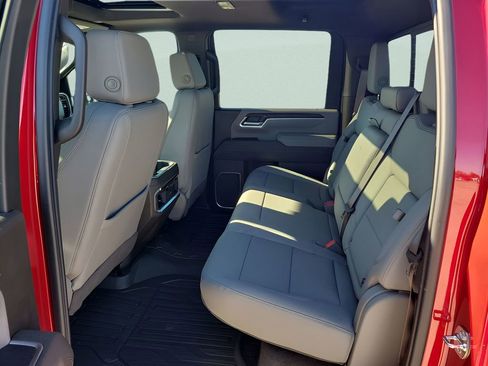 New 2026 GMC Sierra 2500 SLT w/ SLT Premium Package AWD/4WD image 23
