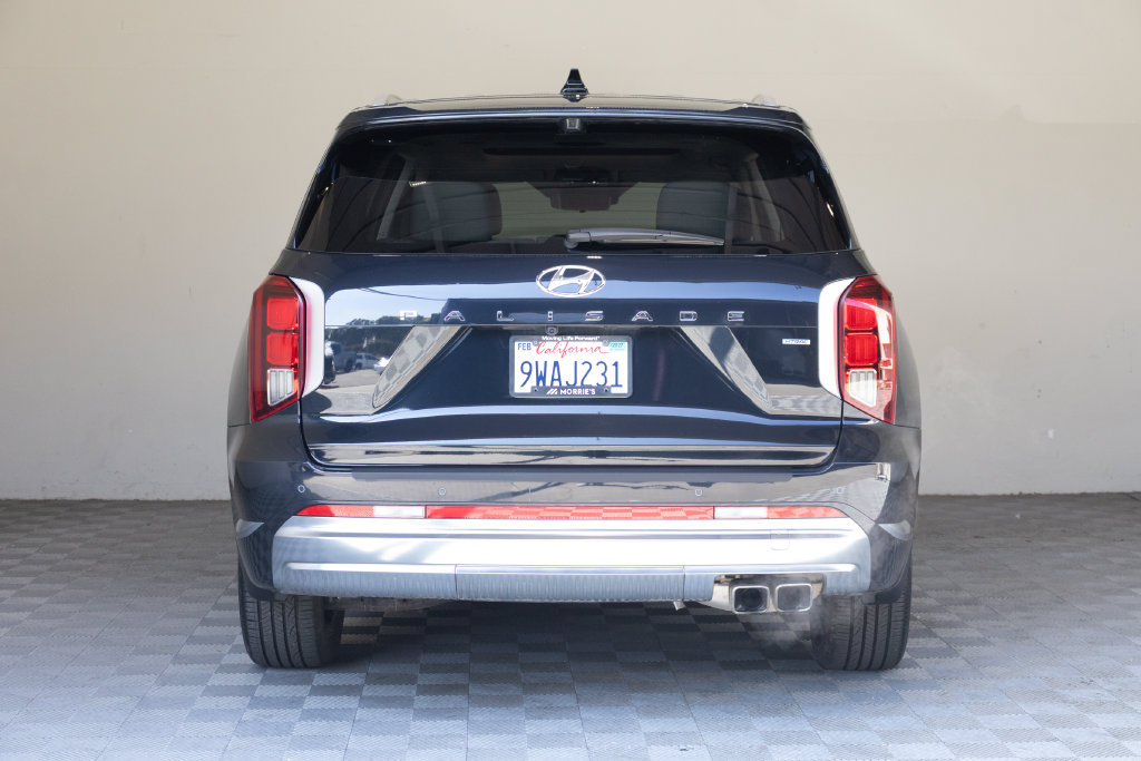 Used 2023 Hyundai Palisade Calligraphy w/ Cargo Package AWD/4WD image 12