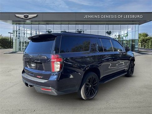 Used 2021 Chevrolet Suburban RST image 4