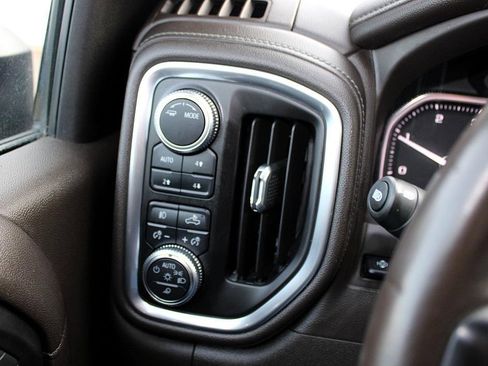 Used 2020 GMC Sierra 2500 Denali w/ Denali Ultimate Package image 12