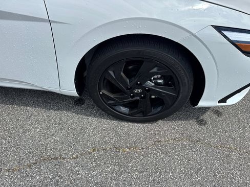 Used 2026 Hyundai Elantra Sport FWD image 12