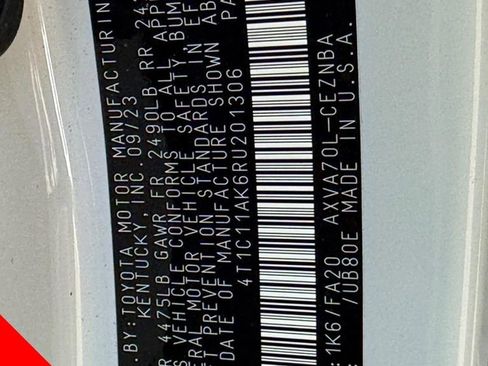 Used 2024 Toyota Camry LE image 31