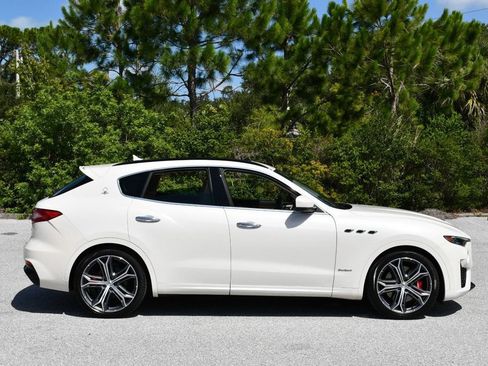 Used 2019 Maserati Levante S GranSport AWD/4WD image 33