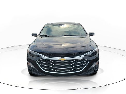 Used 2024 Chevrolet Malibu LT FWD image 2